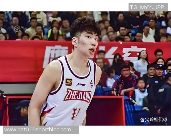 余嘉豪砍下18分9篮板浙江全运男篮战胜山东全运男篮晋级小组赛