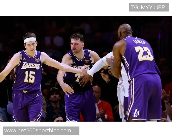 NBA季后赛八强对决雷霆挑战太阳湖人迎战马刺魔术对决热火猛龙争夺尼克斯晋级资格