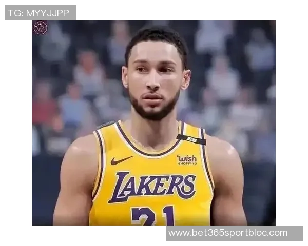 西蒙斯强调高强度防守是绿军标准努力融入球队防守体系