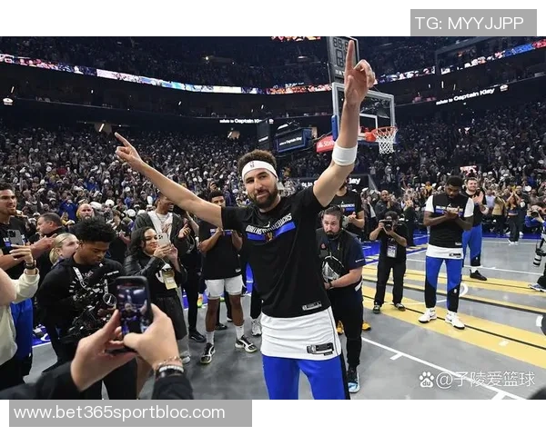 克莱坦言球员应接受球迷批评强调场上表现源于自身努力