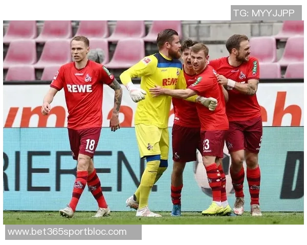 新援莱尔马亲临多特主场观战不莱梅并参与训练测试体能