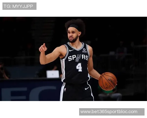 攻防兼备的怀特展现实力近7场场均226分51板5助23盖帽11抢断