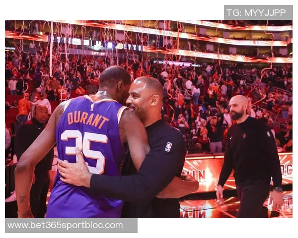 乌度卡盛赞杜兰特为球队关键先生称其终结能力无与伦比