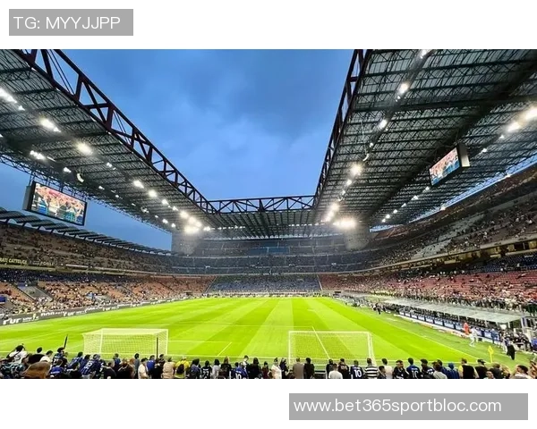 传奇圣克鲁斯44岁再战绿茵场开启生涯第28季去年32场贡献4球 传奇圣克鲁斯44岁再战绿茵场开启生涯第28季去年32场贡献4球